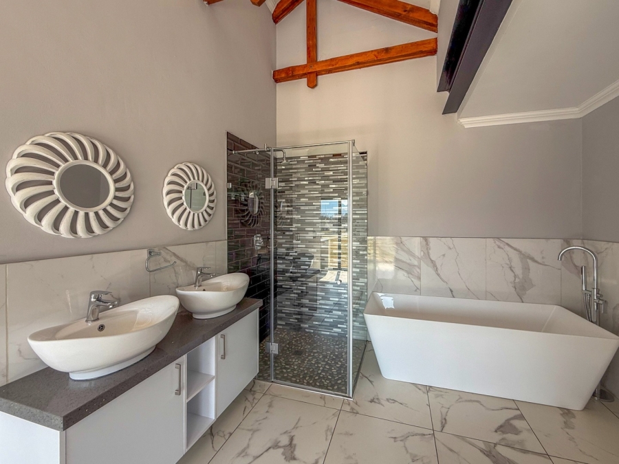 3 Bedroom Property for Sale in The Islands Estates North West